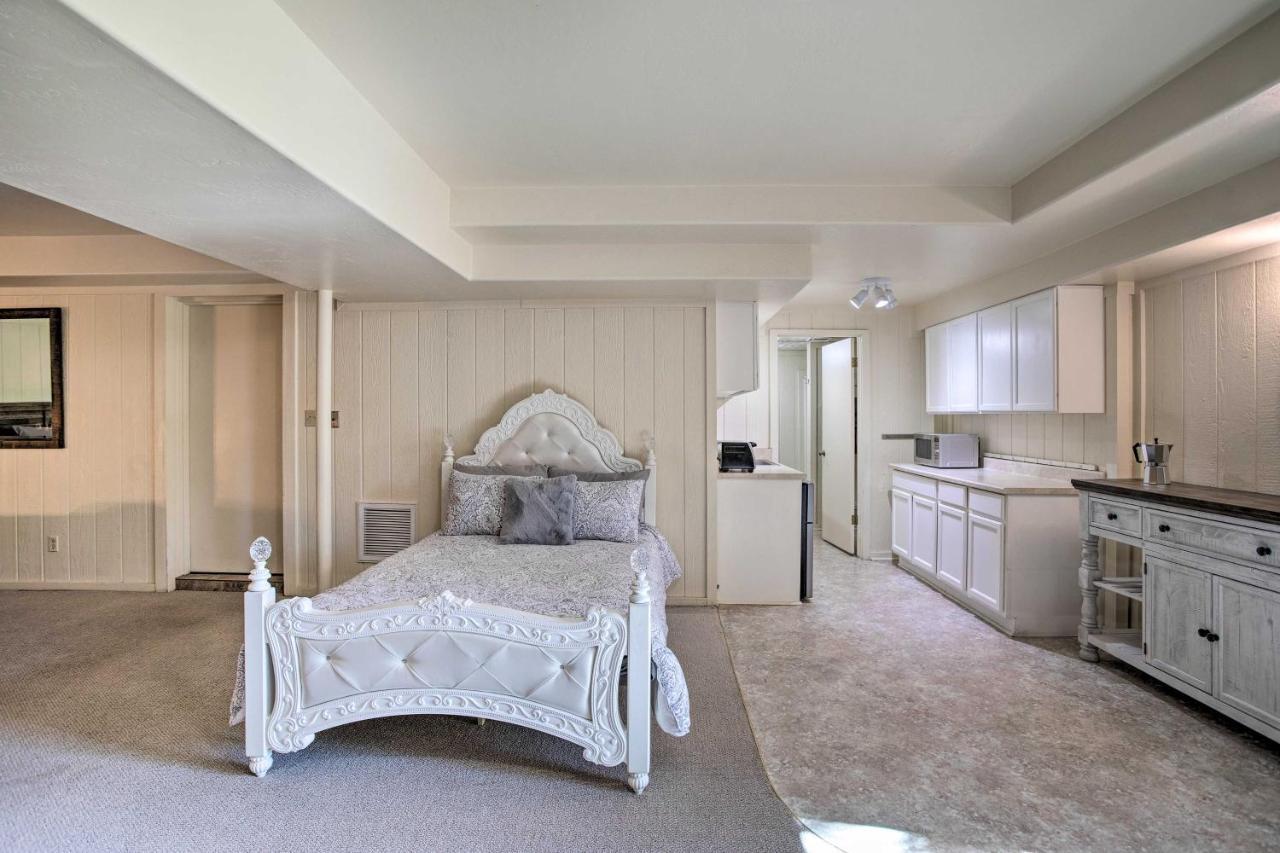 Sedona Hideaway With Swim Spa And Private Tavern! Экстерьер фото